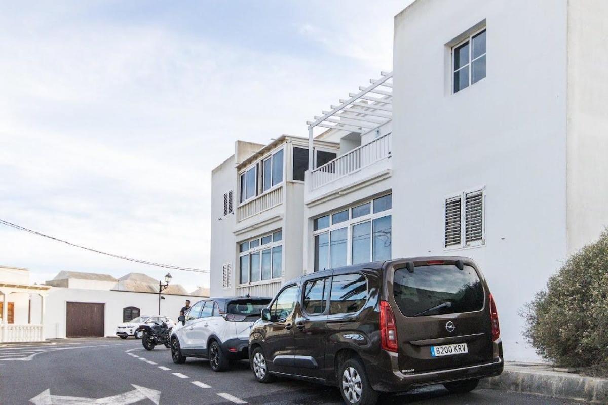 Apartamento Atenea San Bartolomé Extérieur photo